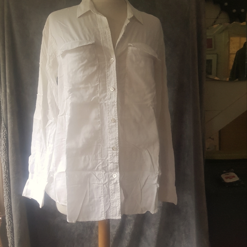 Medium White Button Down W/ Double Breast Pockets - image 1